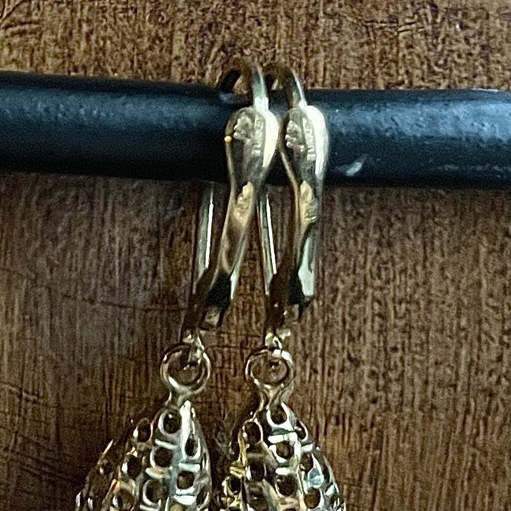 Michael Anthony 10k gold earrings elegant new - Picture 2 of 9